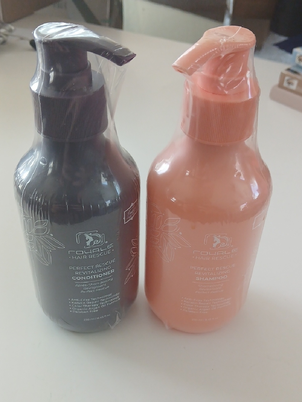 Royale Hair Rescue Revitalizing Shampoo And Conditioner Treatment SET
